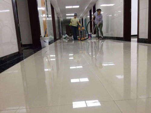 專業(yè)開荒保潔服務 為上海新居、別墅及公司提供全面清潔解決方案